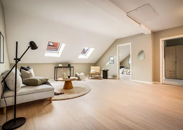 Newly Renovated Leilighet